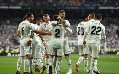 米兰电竞讨论-埃尔维迪点球风格冷静沉稳